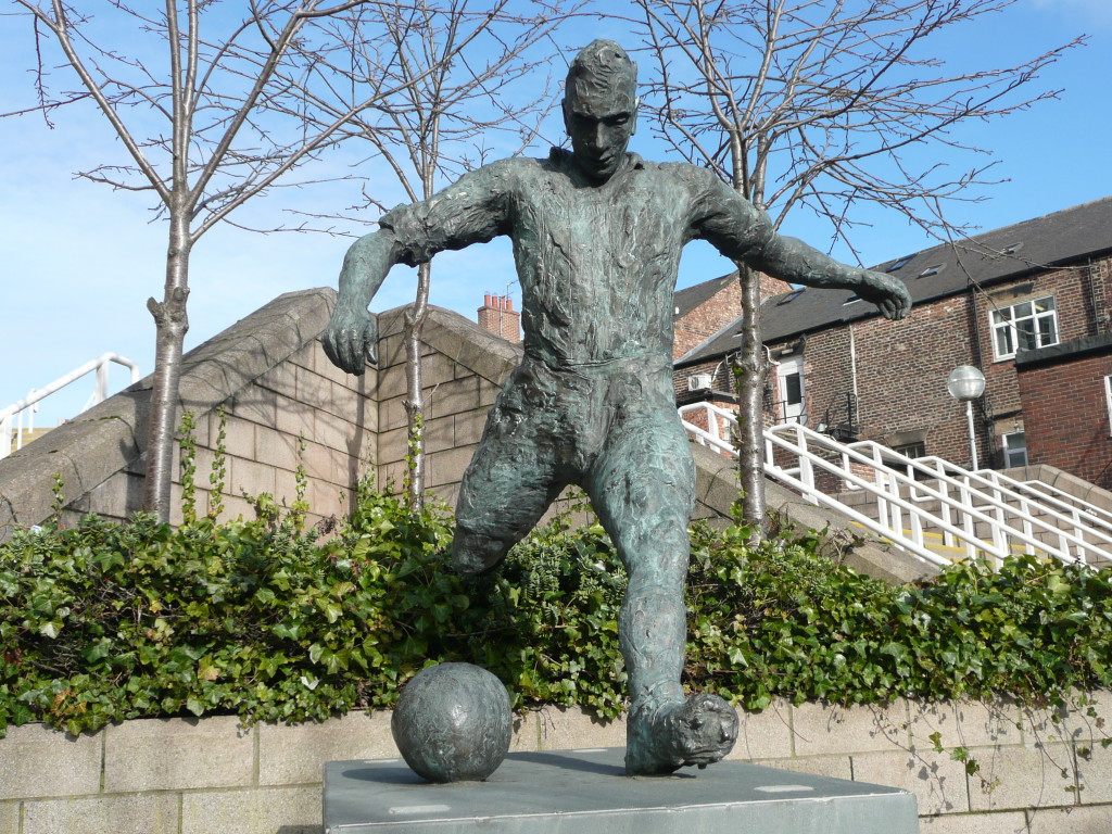 Statue of Newcastle United footballer Jackie Milburn. Photograph by Martin McG on a Creative Commons licence
